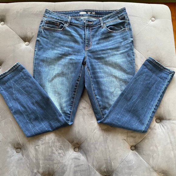 Mid-Rise Pop Icon Skinny Jeans - Size 10 Petite - Picture 5 of 10